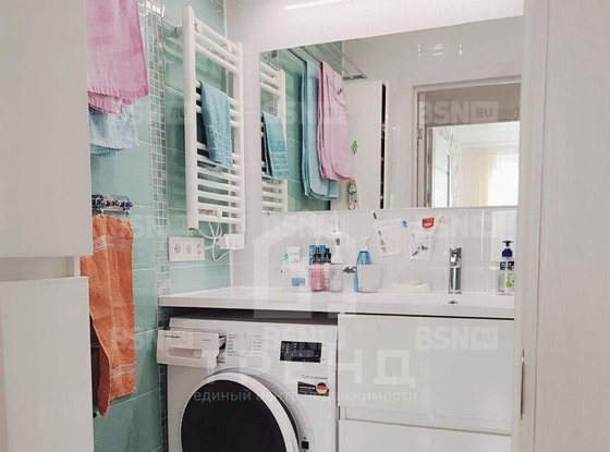 Продажа трехкомнатной квартиры - поселок Новогорелово, Современников улица, д.7 