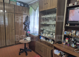 Продажа комнаты в трехкомнатной квартире - Ленинградская область, Гатчинский район, Гатчина г., Крупской ул., д.4 