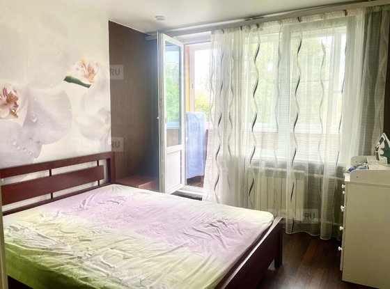 Продажа трехкомнатной квартиры - Крыленко улица, д.33, корп.1 