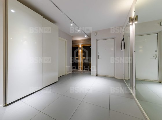 Продажа трехкомнатной квартиры - Мебельная улица, д.47, корп.1 