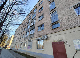 Продажа трехкомнатной квартиры - Рощинская ул., 18 