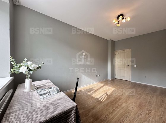 Продажа трехкомнатной квартиры - Есенина улица, д.1, корп.1 