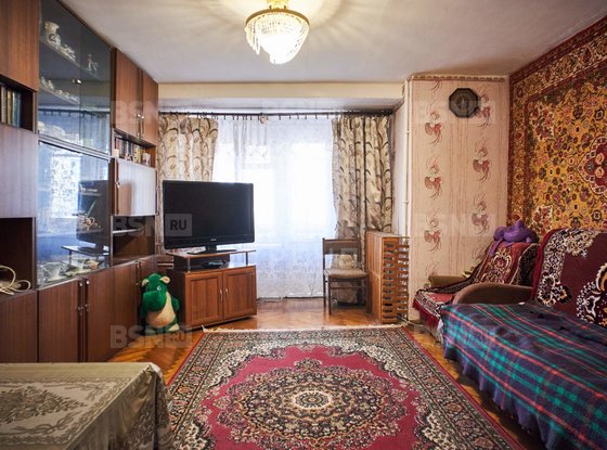 Продажа трехкомнатной квартиры - Петергоф, Суворовская улица, д.3, корп.9 
