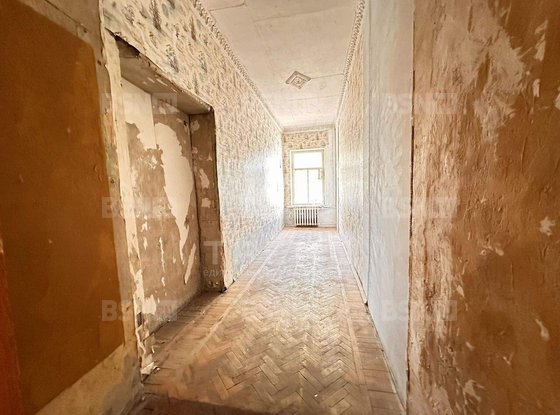 Продажа четырехкомнатной квартиры - Нейшлотский переулок, д.15, б 