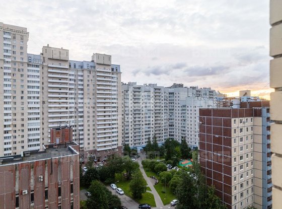 Продажа трехкомнатной квартиры - Комендантский проспект, д.19, корп.3 