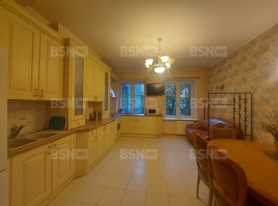 Продажа трехкомнатной квартиры - 8-я Советская улица, д.54 