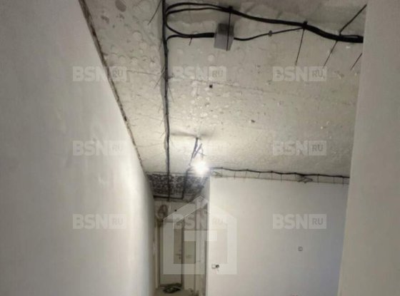 Продажа трехкомнатной квартиры - Школьная улица, д.14 