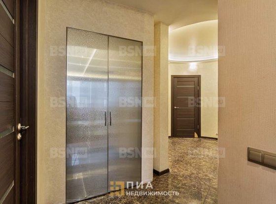 Продажа трехкомнатной квартиры - Энгельса проспект, д.93 