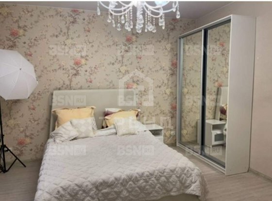 Продажа трехкомнатной квартиры - Комиссара Смирнова улица, д.13 